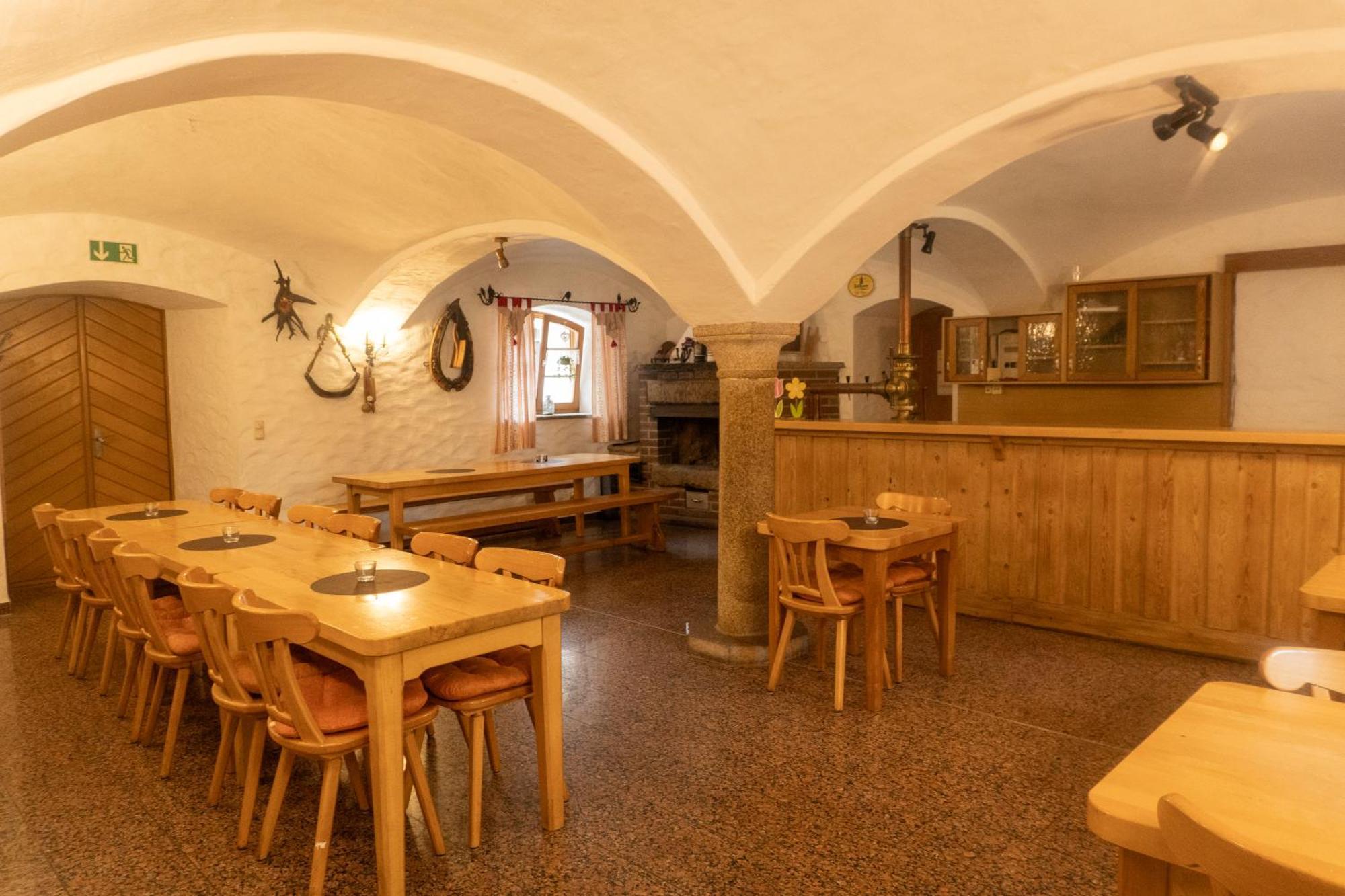 Landgasthof - Braukeller - Fattigau Oberkotzau Esterno foto